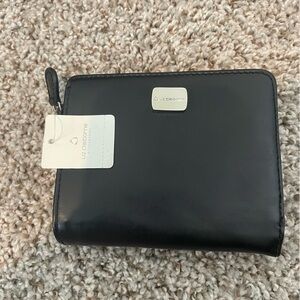 Liz Claiborne Black Zip-Around Wallet
